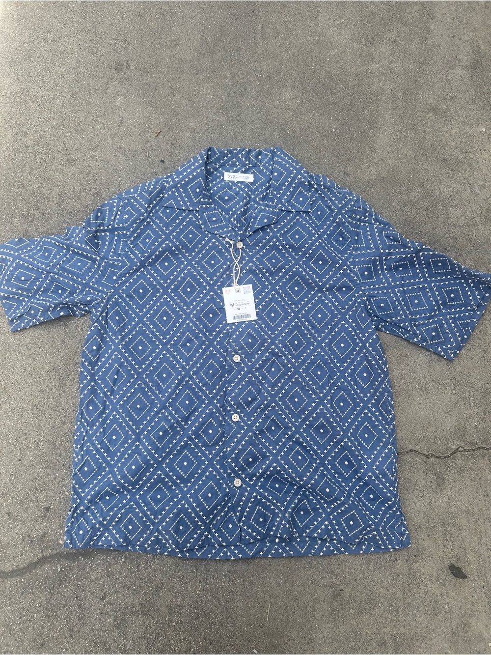 Men's ZARA Blue Geometric Short-Sleeve Button-Up Shirt size Medium